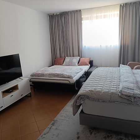 3 Bathrooms Apartman Mimi Liptovský Mikuláš Exteriör bild